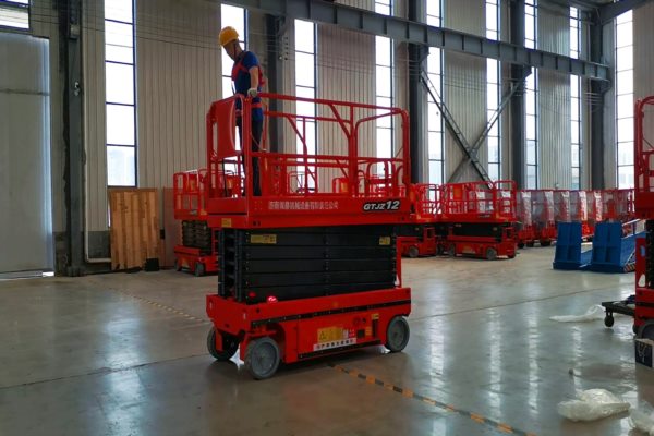 高空作业的得力助手_全方位解析高空作业平台